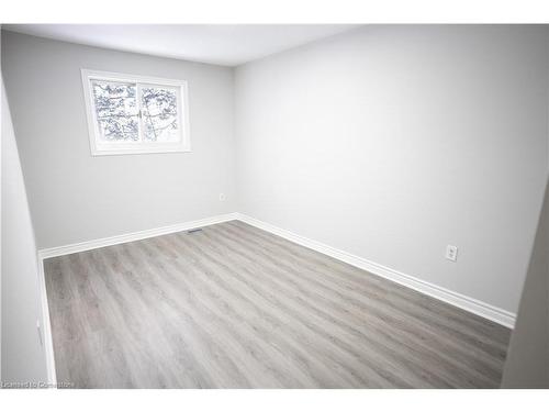 16 Nelson Trail, Welland, ON - Indoor Photo Showing Other Room