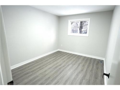 16 Nelson Trail, Welland, ON - Indoor Photo Showing Other Room