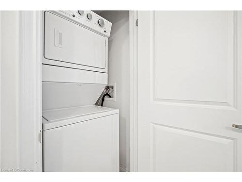 806-450 Dundas Street East, Waterdown, ON - Indoor Photo Showing Laundry Room