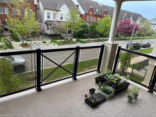 208-263 Georgian Drive, Oakville, ON - Outdoor With Balcony With Exterior