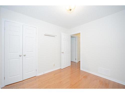 15 Eliza Avenue, Kitchener, ON - Indoor Photo Showing Other Room