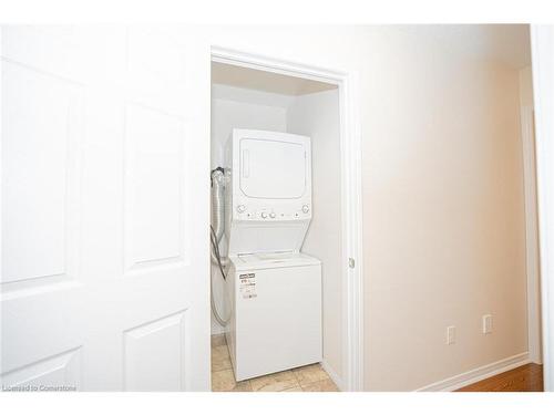 15 Eliza Avenue, Kitchener, ON - Indoor Photo Showing Laundry Room