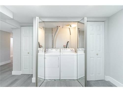 55 Morning Dew Drive, Brantford, ON - Indoor Photo Showing Laundry Room