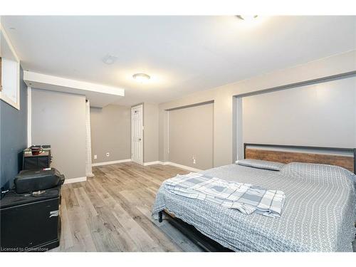 55 Morning Dew Drive, Brantford, ON - Indoor Photo Showing Bedroom