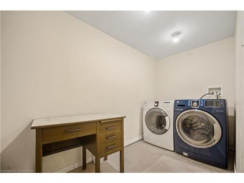 190 Rathowen Street, London, ON - Indoor Photo Showing Laundry Room