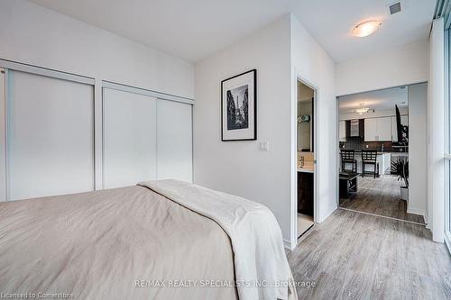 2305-352 Front Street, Toronto, ON - Indoor Photo Showing Bedroom