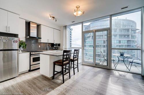 2305-352 Front Street, Toronto, ON - Indoor Photo Showing Kitchen