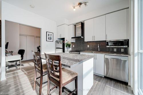 2305-352 Front Street, Toronto, ON - Indoor Photo Showing Kitchen