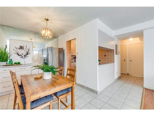 301-40 Bay Mills Boulevard, Scarborough, ON - Indoor Photo Showing Dining Room