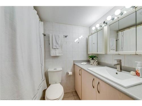 301-40 Bay Mills Boulevard, Scarborough, ON - Indoor Photo Showing Bathroom