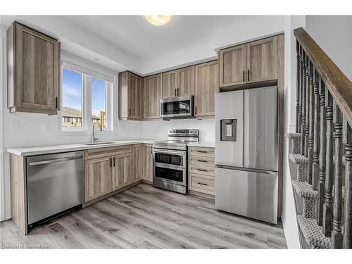 130-461 Blackburn Drive, Brantford, ON - Indoor Photo Showing Kitchen With Stainless Steel Kitchen