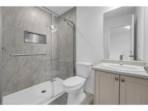 130-461 Blackburn Drive, Brantford, ON - Indoor Photo Showing Bathroom