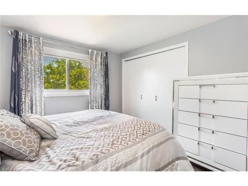 1756 Briarwood Drive, Cambridge, ON - Indoor Photo Showing Bedroom