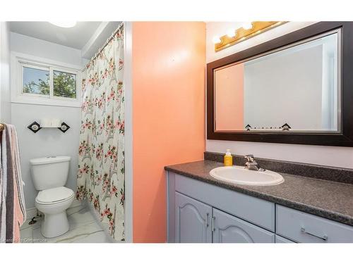 1756 Briarwood Drive, Cambridge, ON - Indoor Photo Showing Bathroom