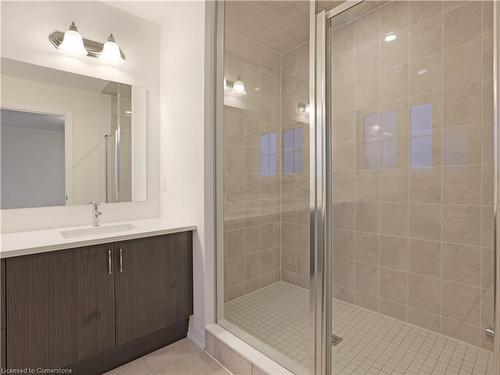 11-400 Newman Drive, Cambridge, ON - Indoor Photo Showing Bathroom