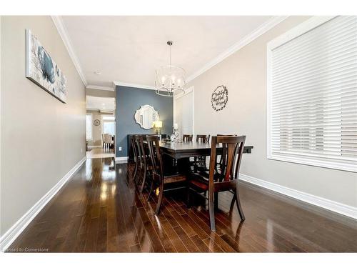 537 Grant Way, Milton, ON - Indoor Photo Showing Dining Room