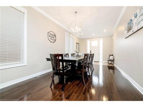 537 Grant Way, Milton, ON - Indoor Photo Showing Dining Room