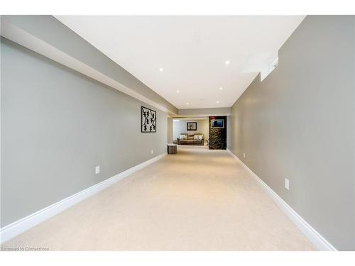 537 Grant Way, Milton, ON - Indoor Photo Showing Other Room