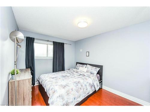 47-47 Ellis Drive, Brampton, ON - Indoor Photo Showing Bedroom