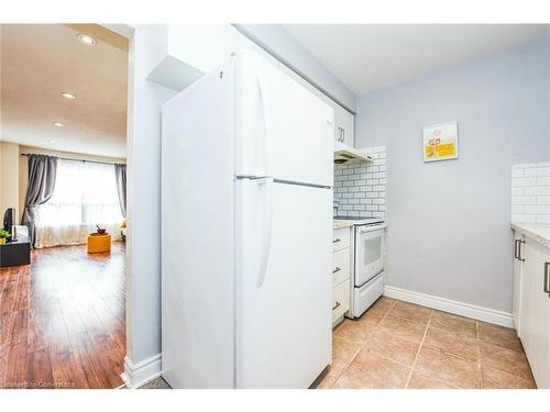 47-47 Ellis Drive, Brampton, ON - Indoor Photo Showing Kitchen