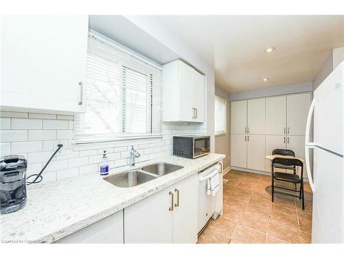 47-47 Ellis Drive, Brampton, ON - Indoor Photo Showing Kitchen With Double Sink