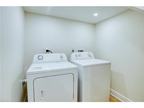 Bsmt-5557 Oscar Peterson Boulevard, Mississauga, ON - Indoor Photo Showing Laundry Room