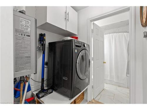 404 Tragina Avenue N, Hamilton, ON - Indoor Photo Showing Laundry Room