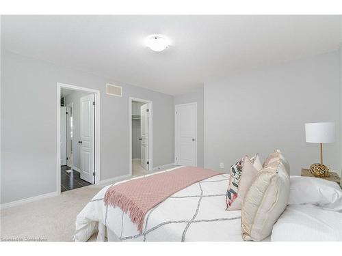 16 Burgess Crescent, Brantford, ON - Indoor Photo Showing Bedroom