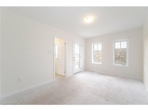 227 Gillespie Drive Drive, Brantford, ON - Indoor Photo Showing Other Room