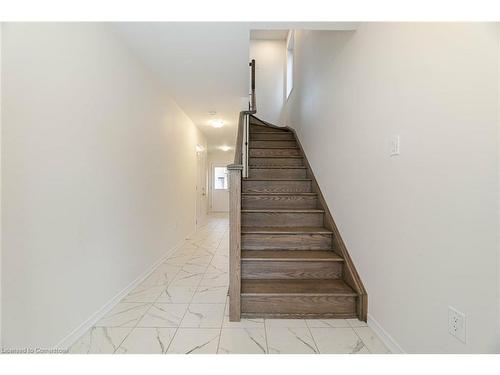 227 Gillespie Drive Drive, Brantford, ON - Indoor Photo Showing Other Room