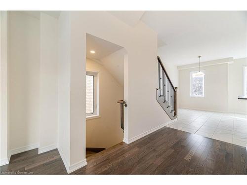 227 Gillespie Drive Drive, Brantford, ON - Indoor Photo Showing Other Room