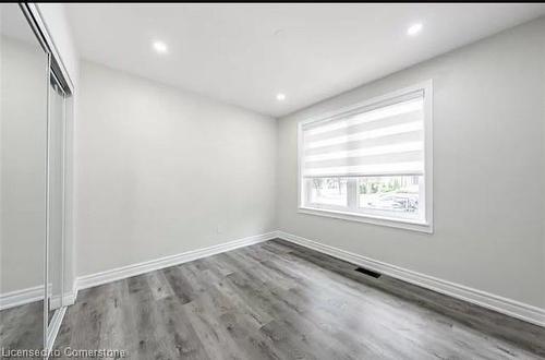 Upper-313 Ashbury Road, Oakville, ON - Indoor Photo Showing Other Room