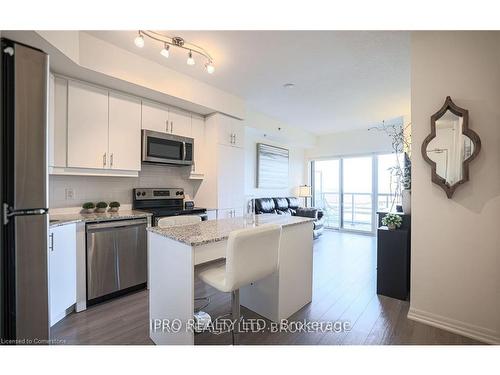 309-560 North Service Road, Grimsby, ON - Indoor Photo Showing Kitchen With Upgraded Kitchen