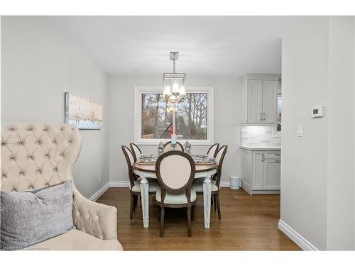 2401 St Frances Drive, Burlington, ON - Indoor Photo Showing Dining Room