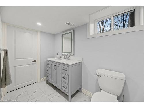 2401 St Frances Drive, Burlington, ON - Indoor Photo Showing Bathroom