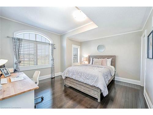 39 Lampman Crescent, Brampton, ON - Indoor Photo Showing Bedroom