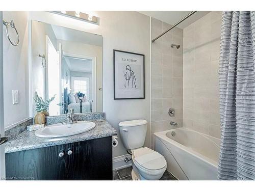 39 Lampman Crescent, Brampton, ON - Indoor Photo Showing Bathroom