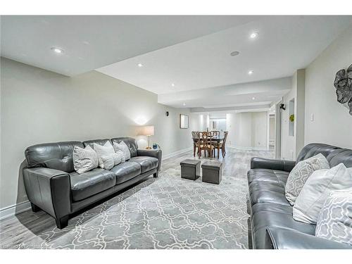 39 Lampman Crescent, Brampton, ON - Indoor Photo Showing Living Room