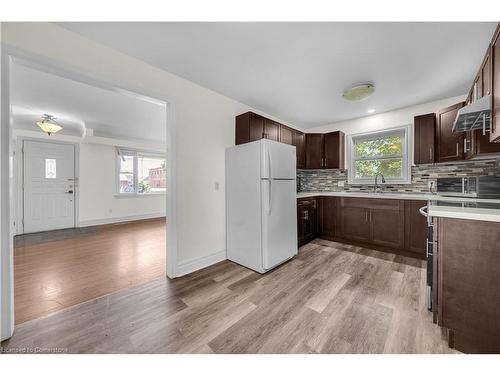 315 Bunting Road, St. Catharines, ON - Indoor Photo Showing Kitchen