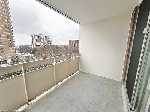 704-205 Hilda Avenue, Toronto, ON - Outdoor With Balcony With Exterior