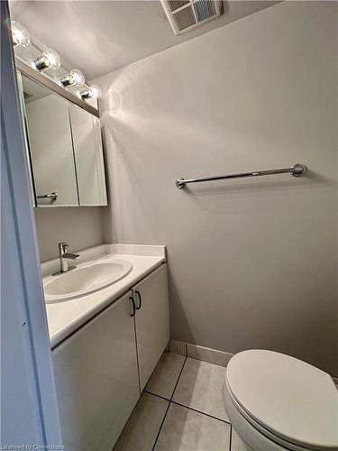 704-205 Hilda Avenue, Toronto, ON - Indoor Photo Showing Bathroom