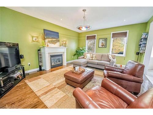 5 Westlea Avenue, Richmond Hill, ON - Indoor Photo Showing Living Room With Fireplace