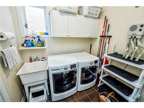 5 Westlea Avenue, Richmond Hill, ON - Indoor Photo Showing Laundry Room