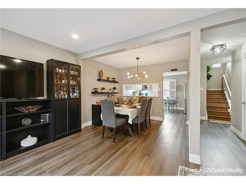 2149 Mountain Grove Avenue, Burlington, ON - Indoor Photo Showing Dining Room