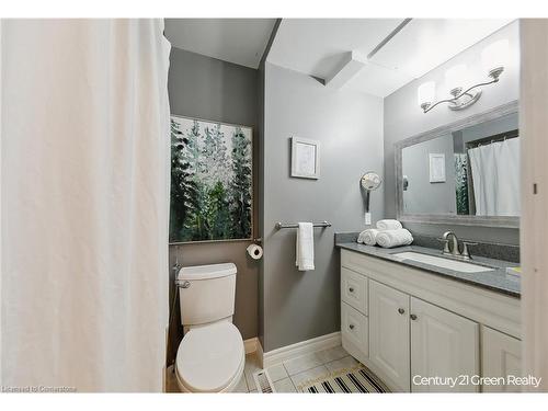 2149 Mountain Grove Avenue, Burlington, ON - Indoor Photo Showing Bathroom