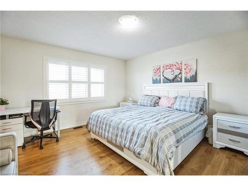 165 Etheridge Avenue, Milton, ON - Indoor Photo Showing Bedroom