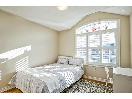 165 Etheridge Avenue, Milton, ON - Indoor Photo Showing Bedroom