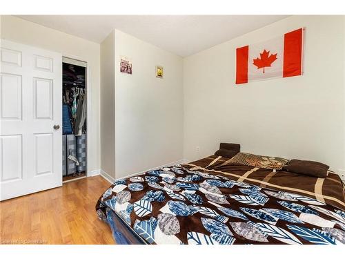 30 Rodwell Court, Brampton, ON - Indoor Photo Showing Bedroom