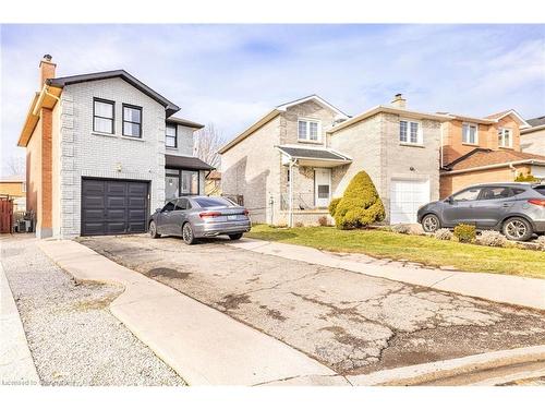 30 Rodwell Court, Brampton, ON - Outdoor With Facade