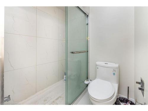 30 Rodwell Court, Brampton, ON - Indoor Photo Showing Bathroom